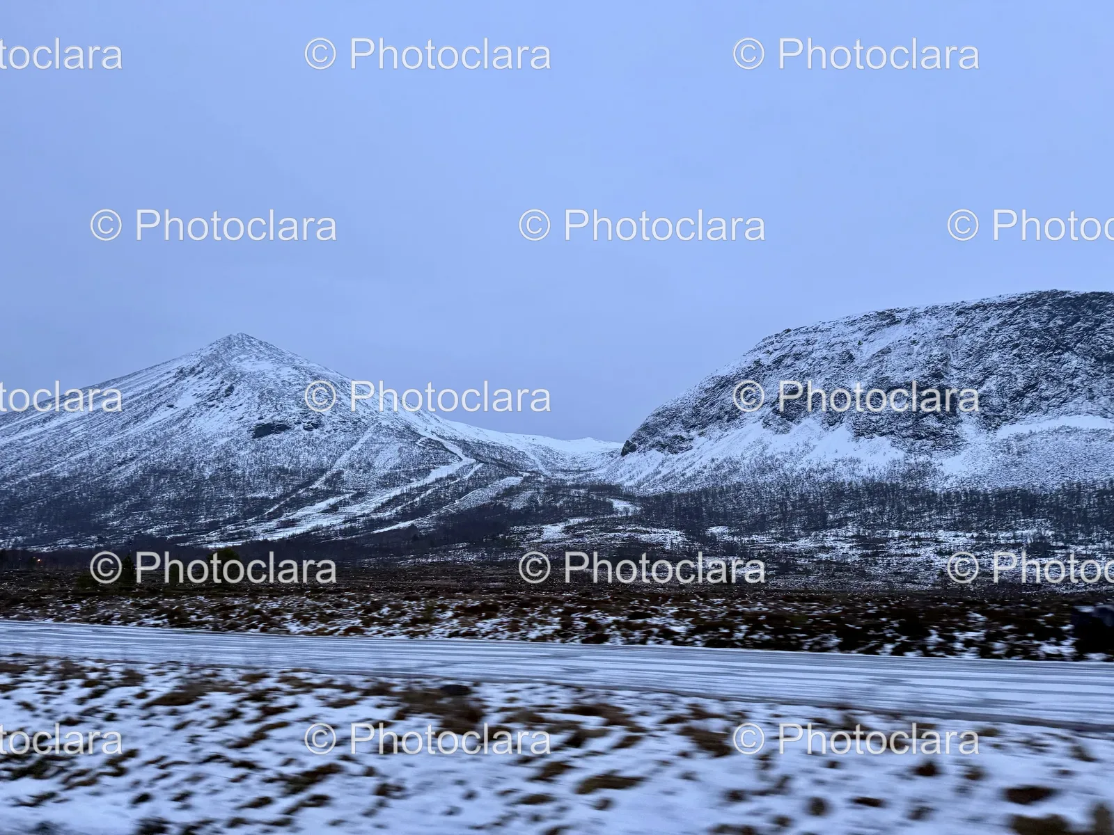 breathtaking-snowy-mountain-range.jpg
