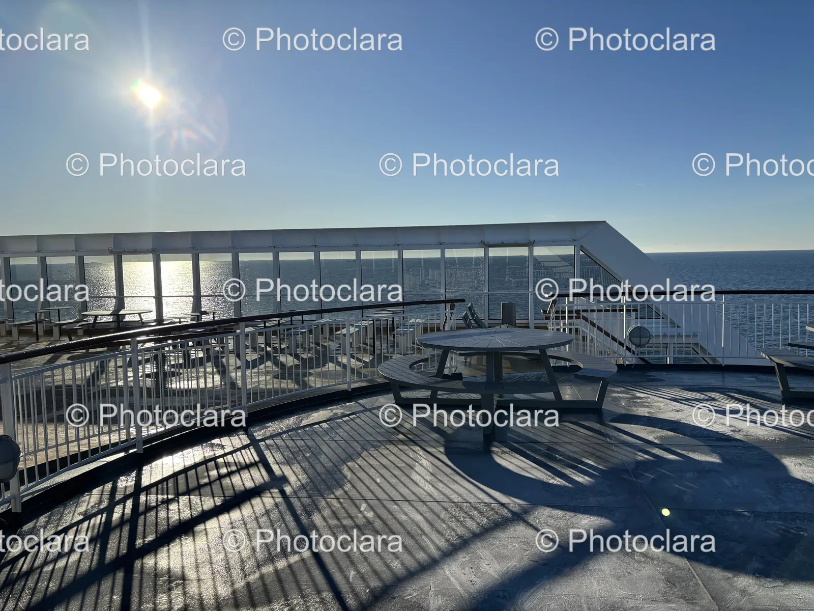 Snowy-Picnic-by-the-Water.jpg
