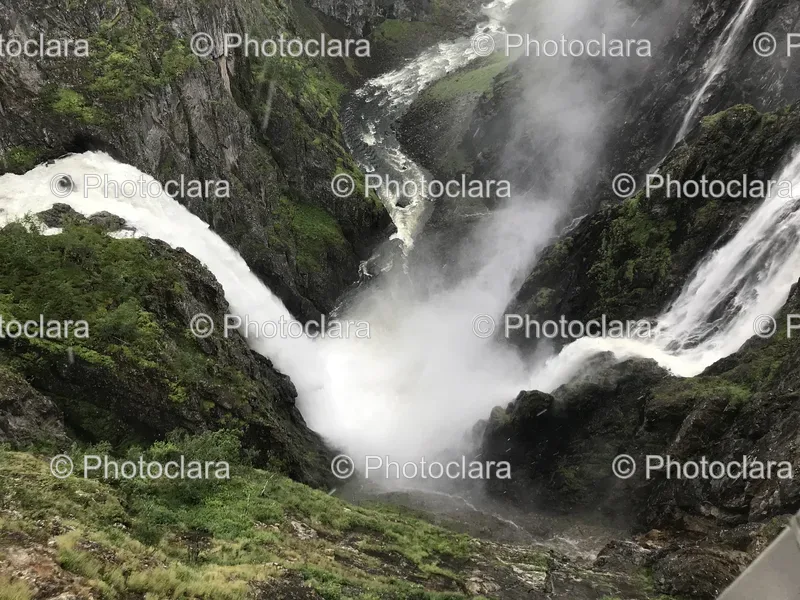 Streams and Rocky Zones