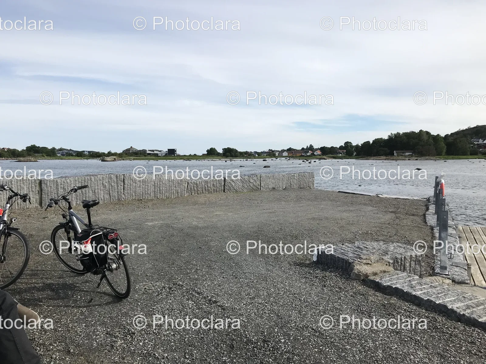 bicycle-by-the-lake.jpg