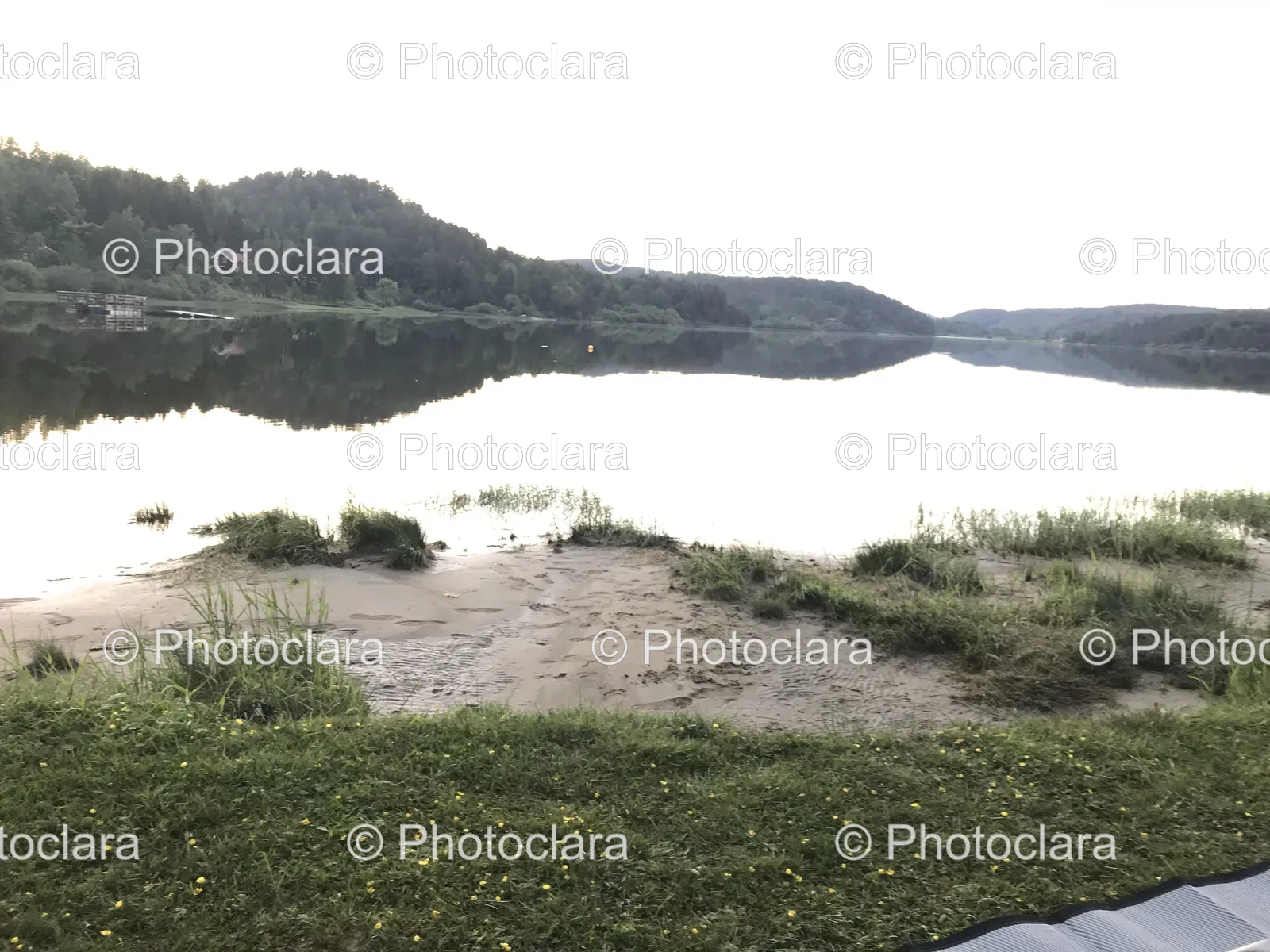 tranquil-lakeside-scene.jpg