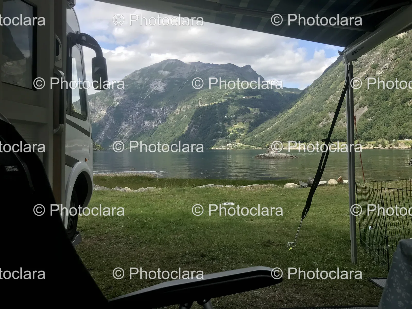 Tranquil-Lakeside-View-from-RV.jpg