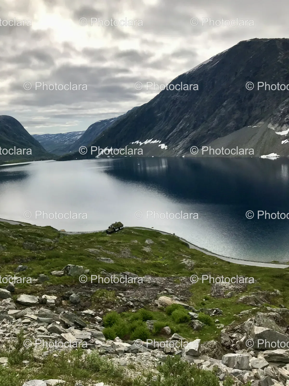 scenic-lake-mountain-background.jpg