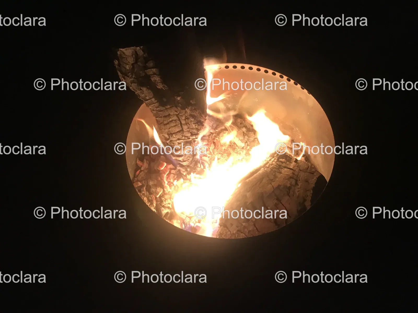 Blazing-Fire-in-Fire-Pit.jpg