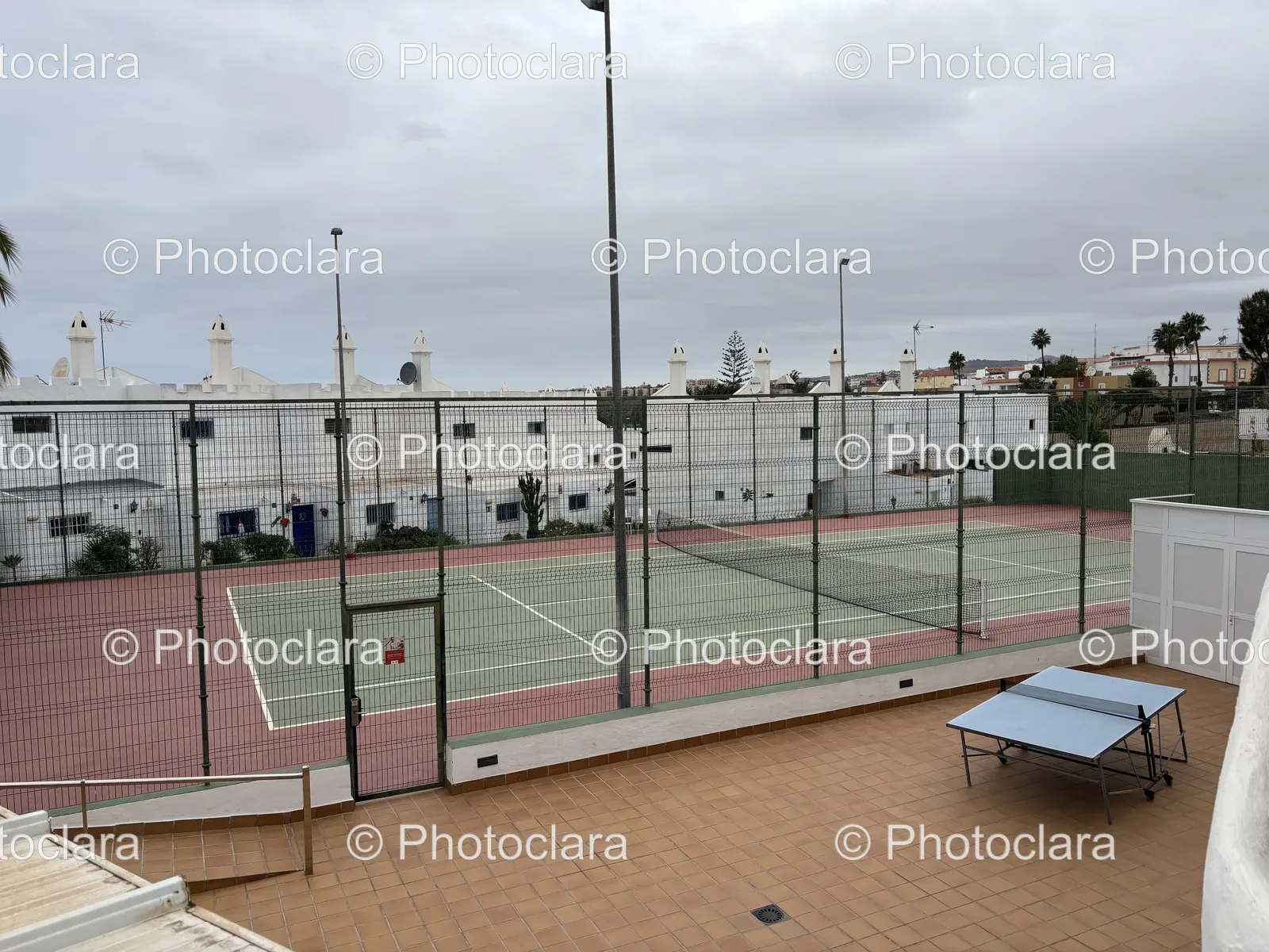 Tennis-Court-with-Fence.jpg