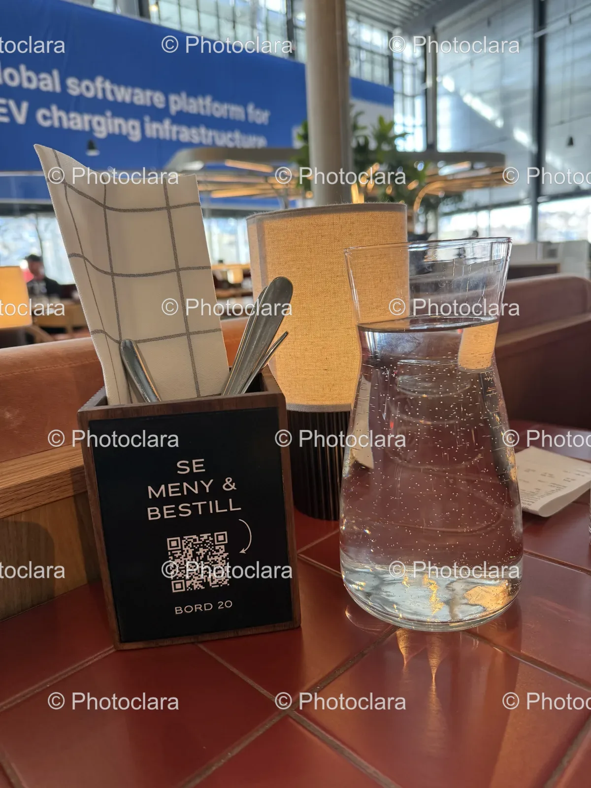 Glass-Water-Table-Text-Elements.jpg
