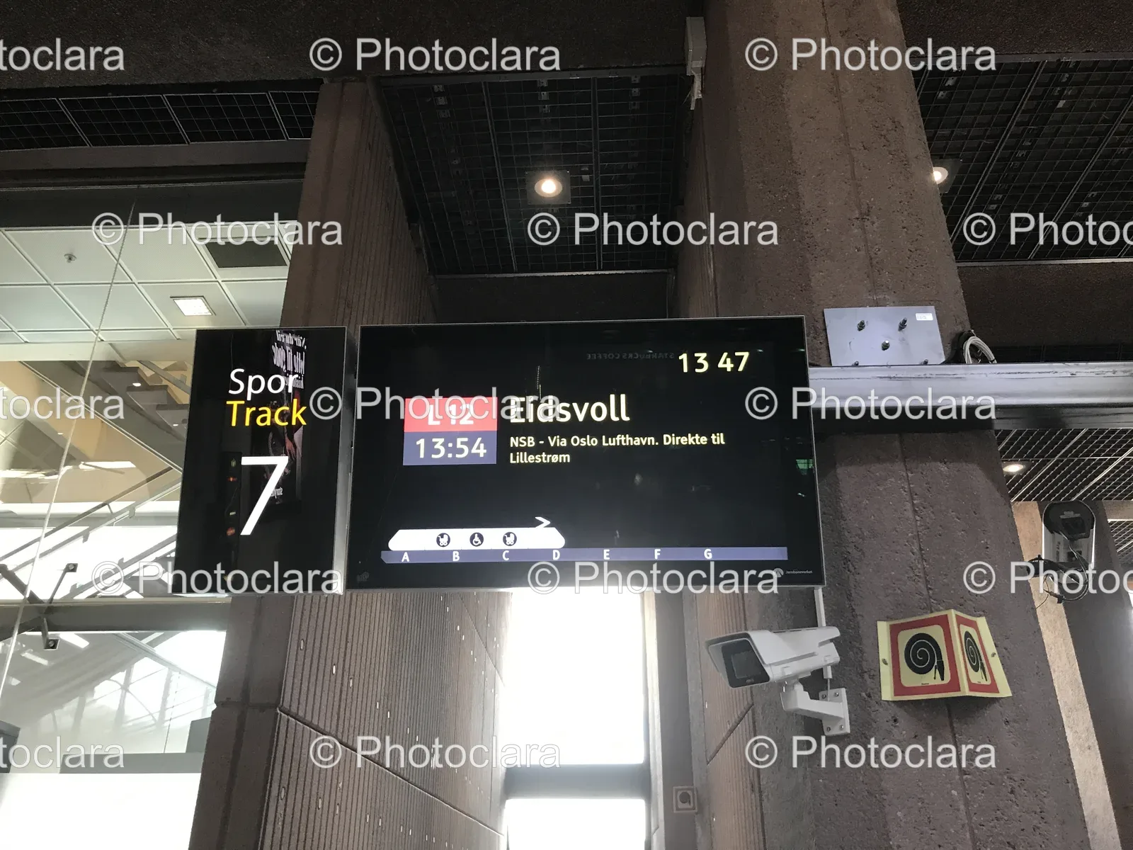 Indoor-Train-Station-Sign-Camera-Icon.jpg