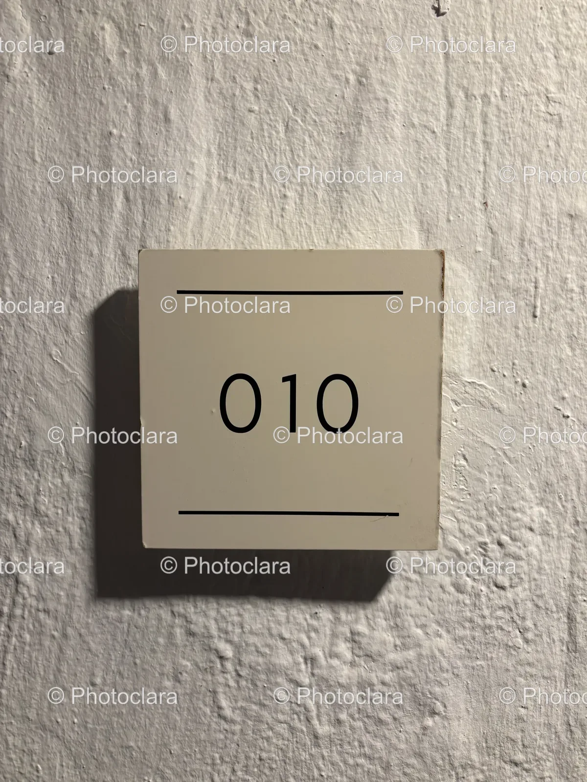 Black-Numbers-on-White-Square.jpg