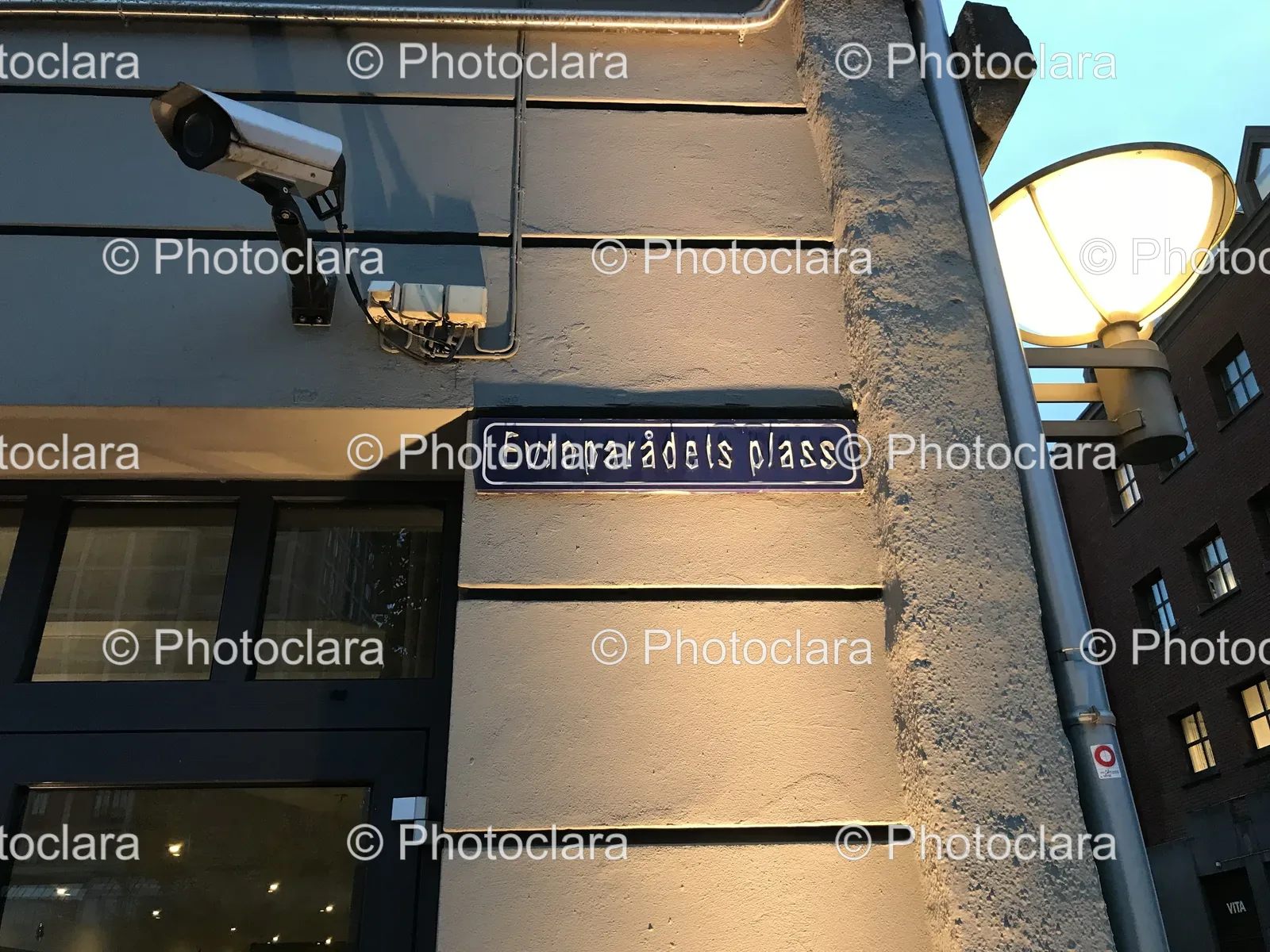 Europaradets-Plass-Sign-on-Building.jpg