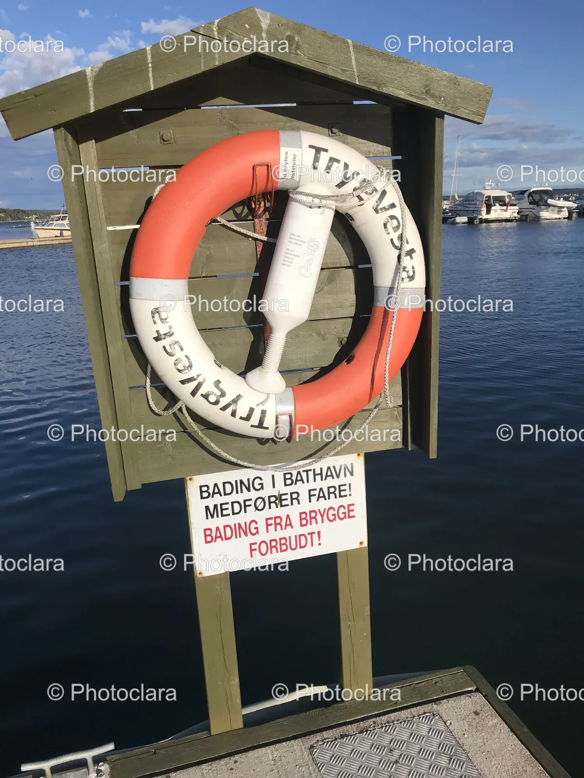 Lifebuoy-on-Wood-Post-with-Signage.jpg