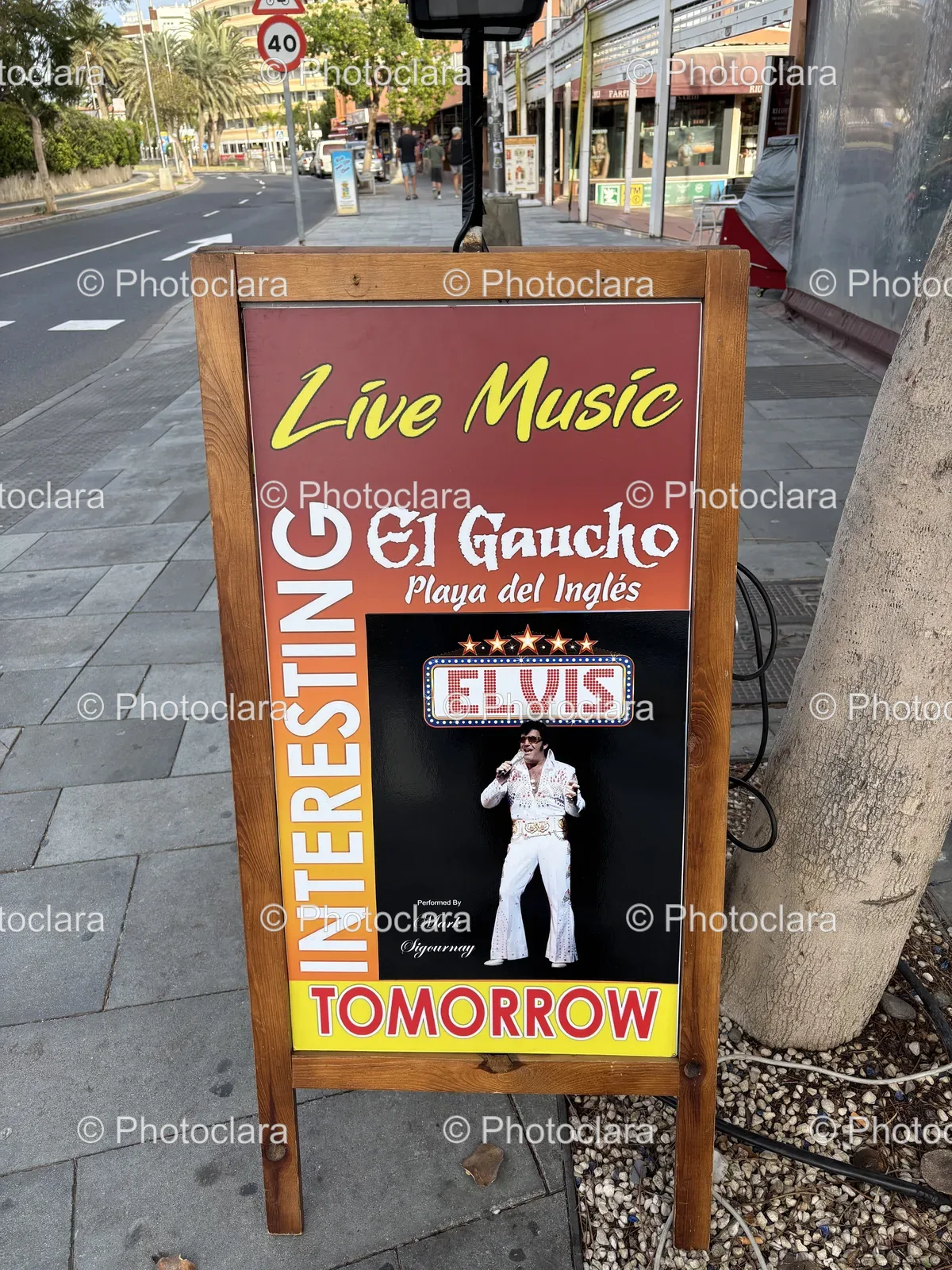 Live-Music-Sidewalk-Billboard.jpg