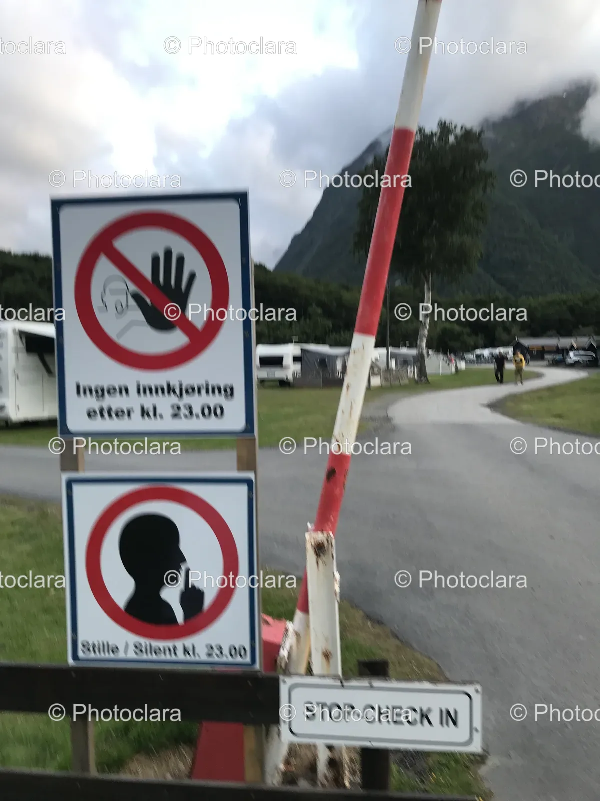 No-Entry-and-Quiet-Hours-Sign.jpg
