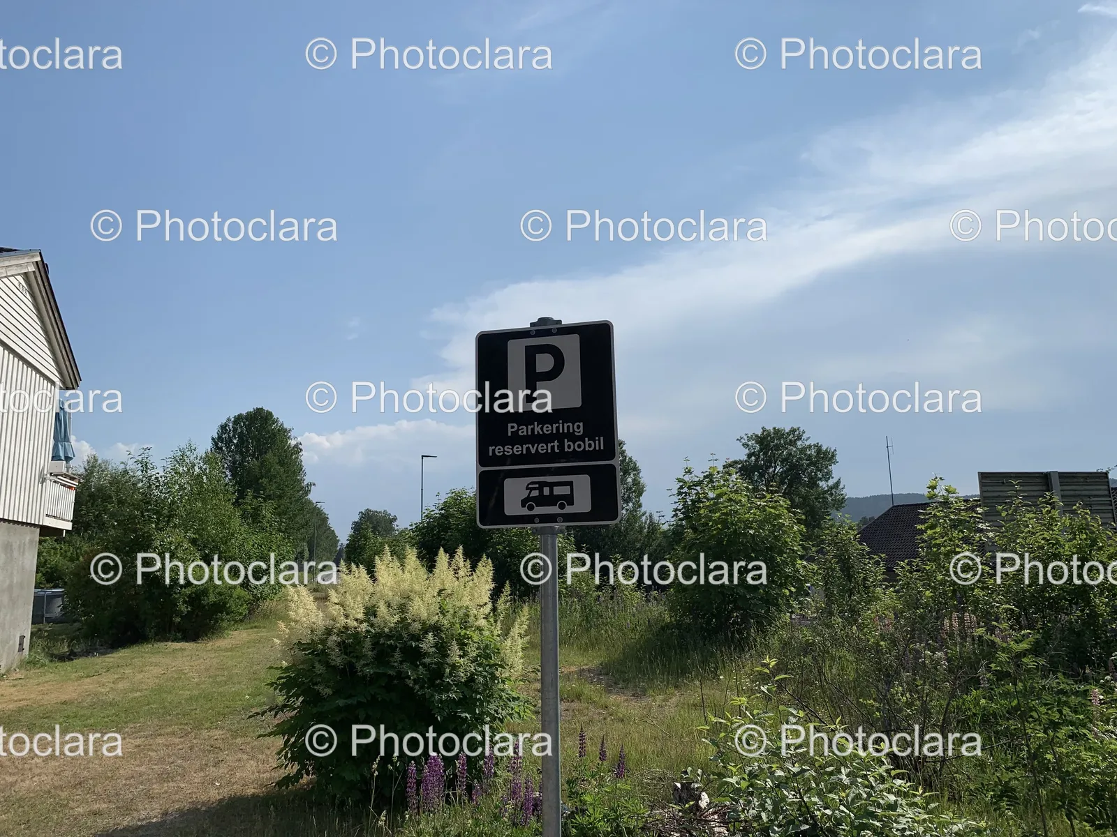 Reserved-Parking-Sign-for-RVs.jpg