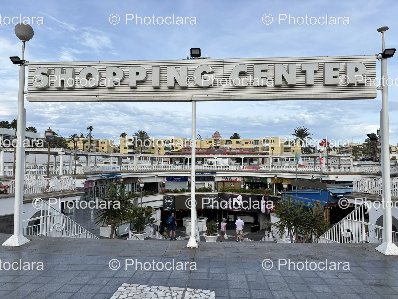 Shopping-Center-Signage-View.jpg