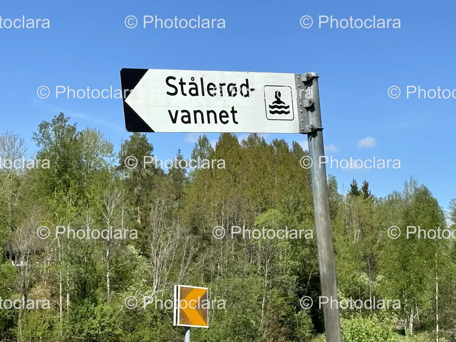 Stalerod-vannet-Road-Sign.jpg