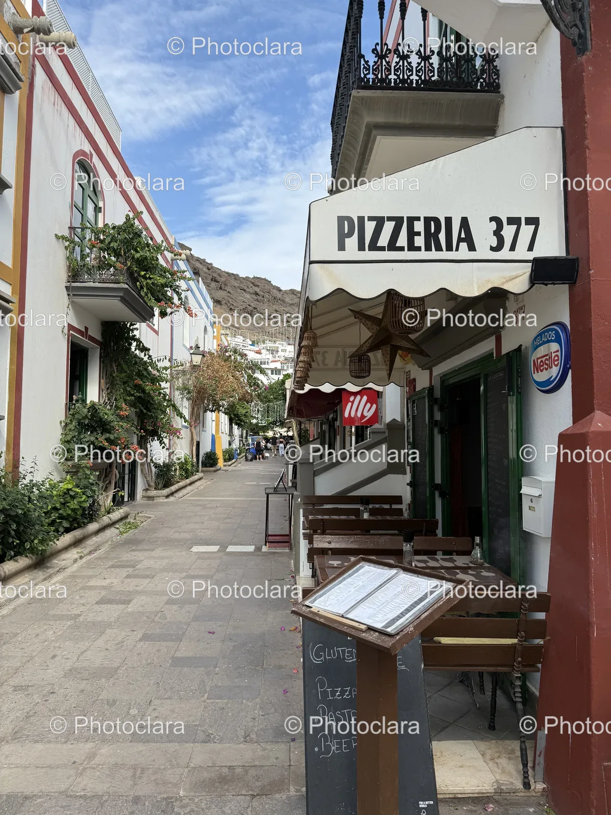 Charming-Street-Pizzeria-Signage.jpg