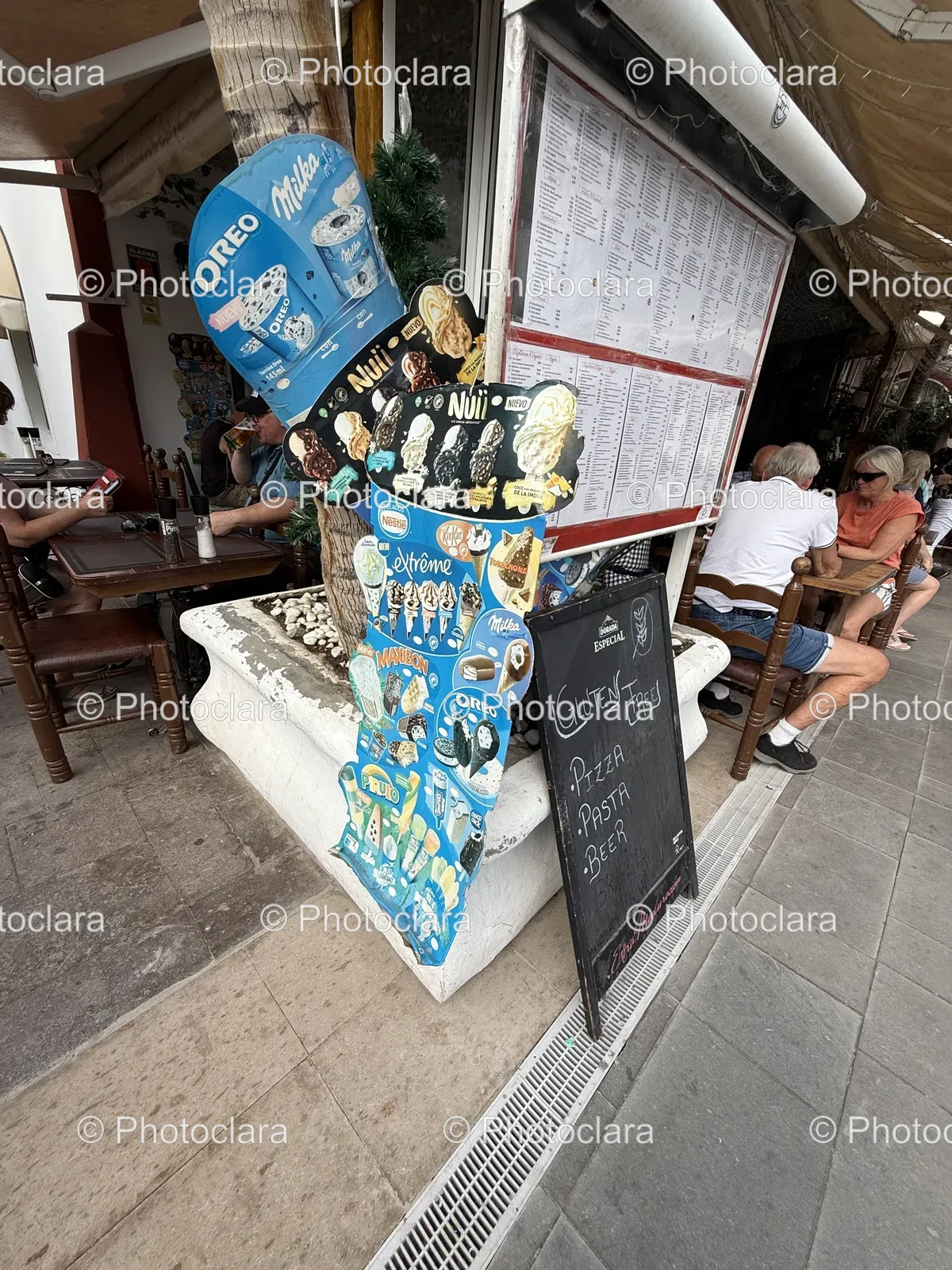 Outside-Restaurant-Sign-Brand-Names.jpg