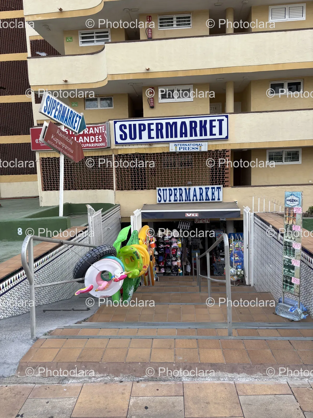 eclectic-storefront-multilingual-signage.jpg