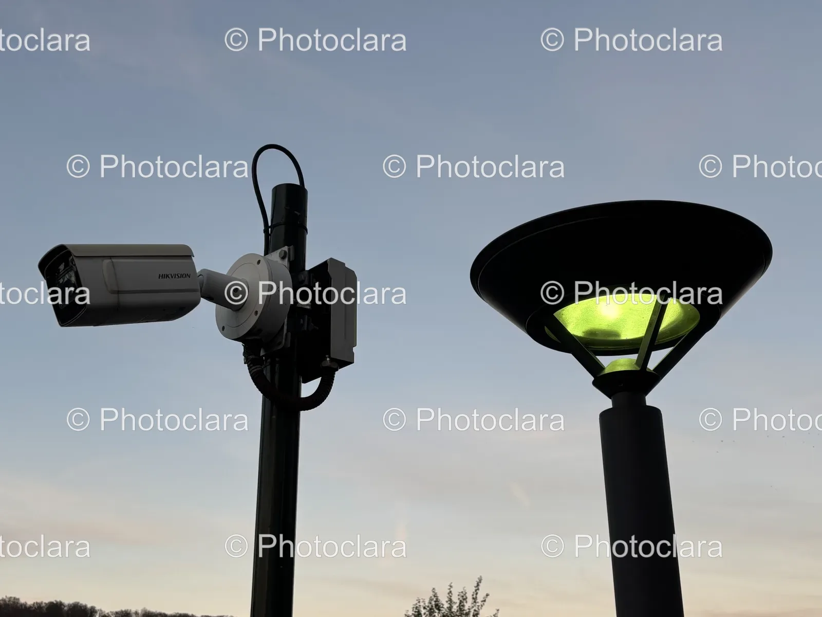 Outdoor-Security-Camera-on-Pole.jpg