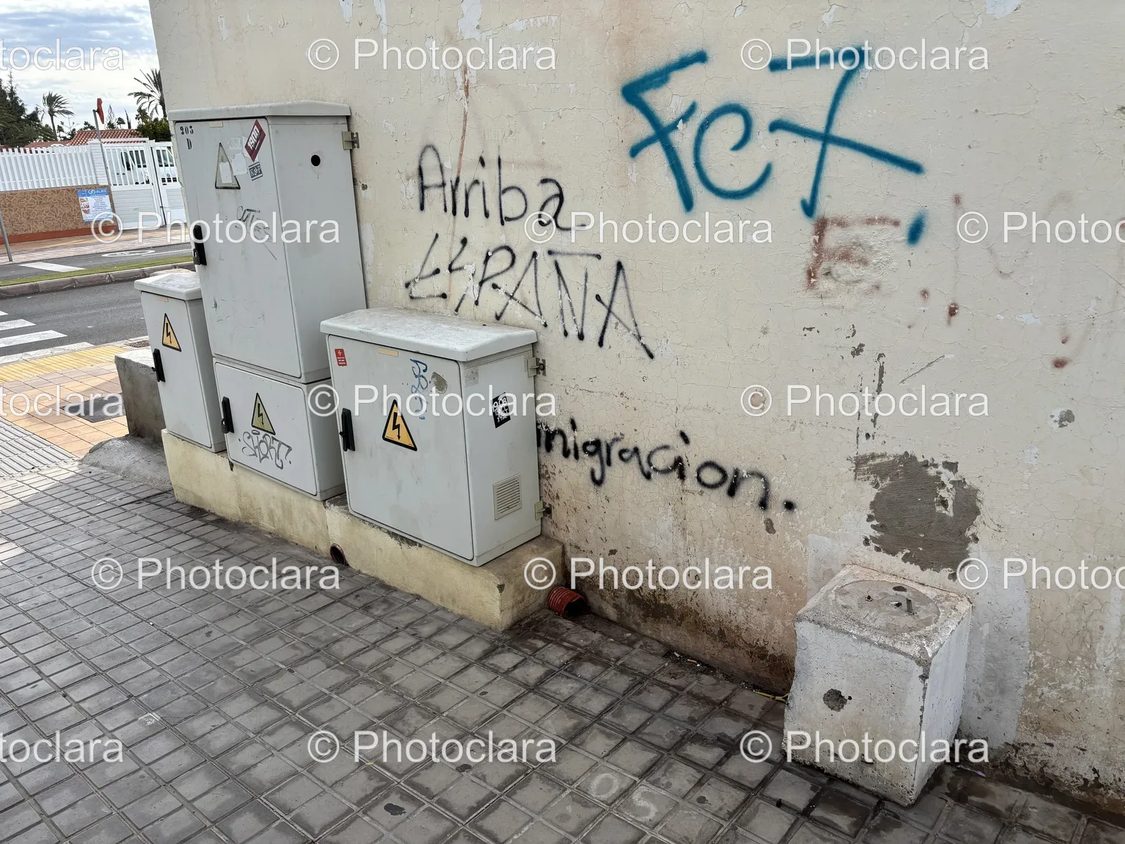electrical-boxes-graffiti.jpg