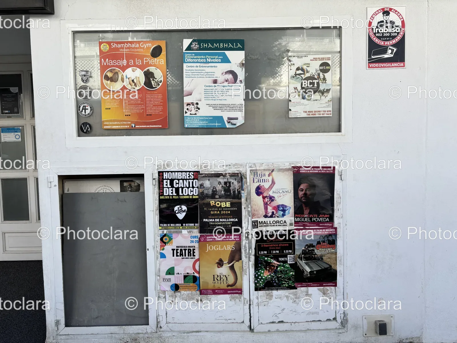 text-covered-wall-with-posters.jpg