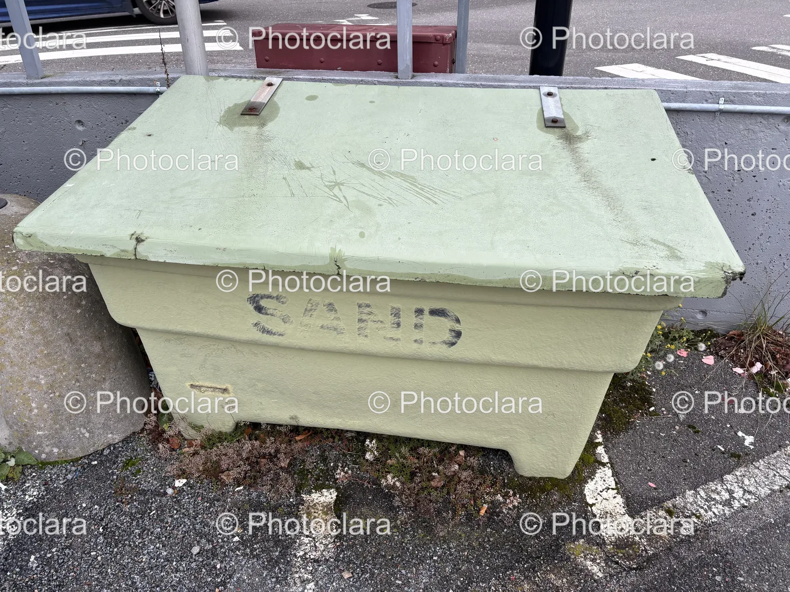 Green-Box-on-Ground.jpg