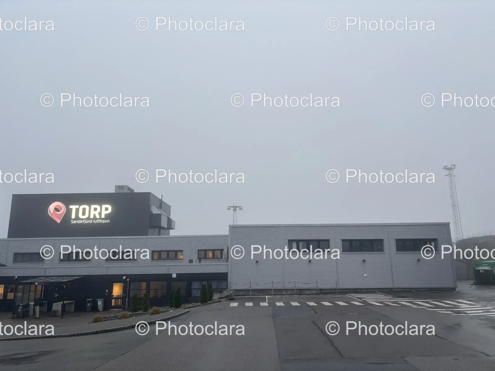 Foggy-Airport-Sign-Torp-Sandefjord.jpg