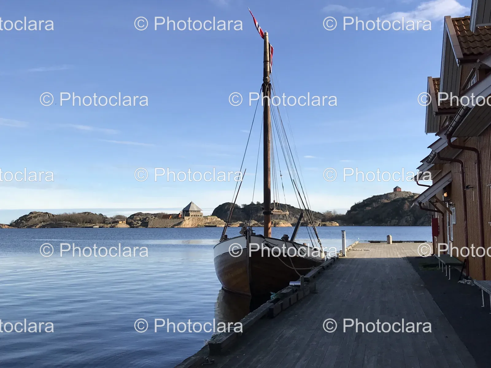 Boat-on-Tranquil-Water.jpg