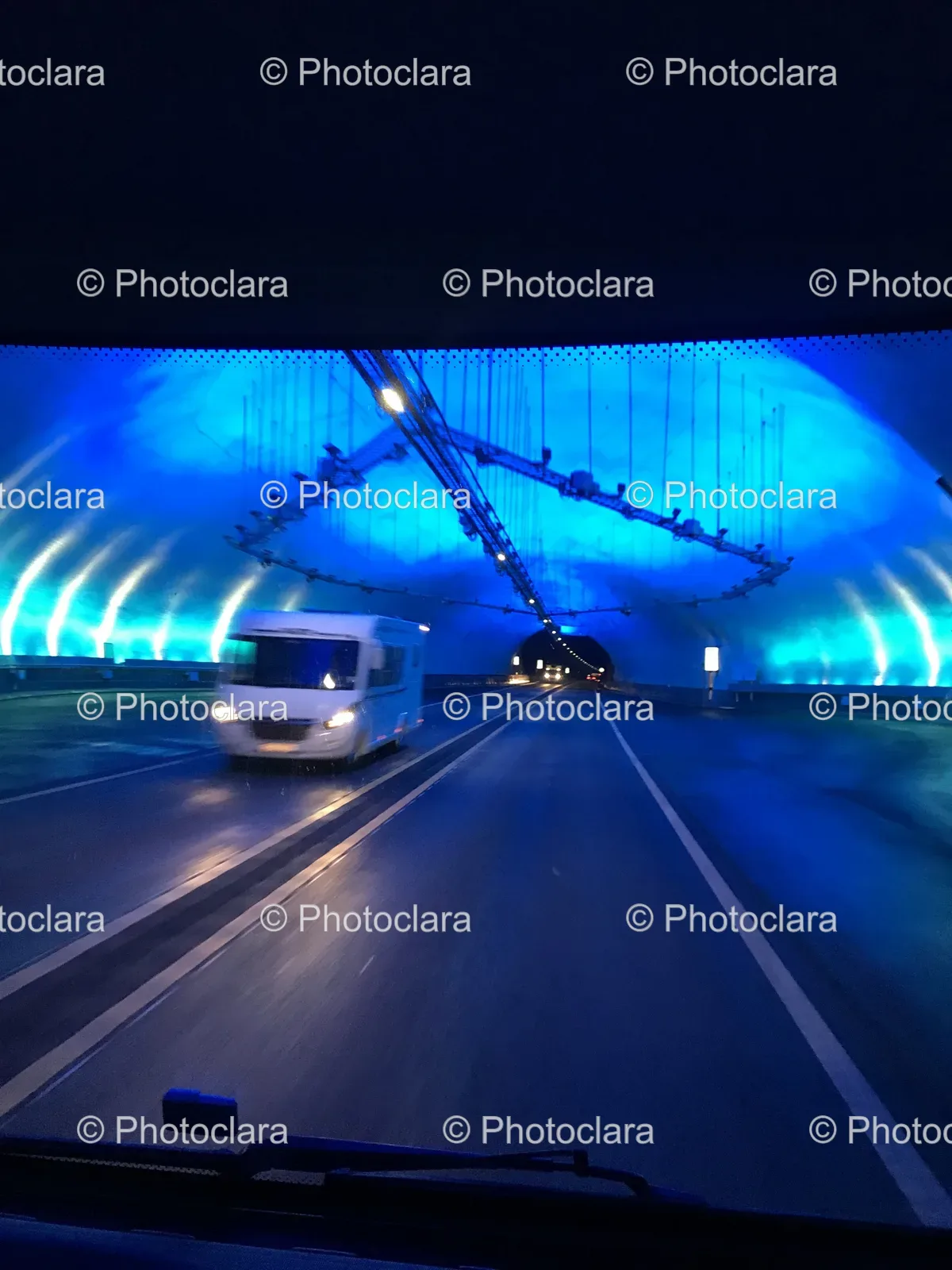 bus-driving-through-tunnel.jpg