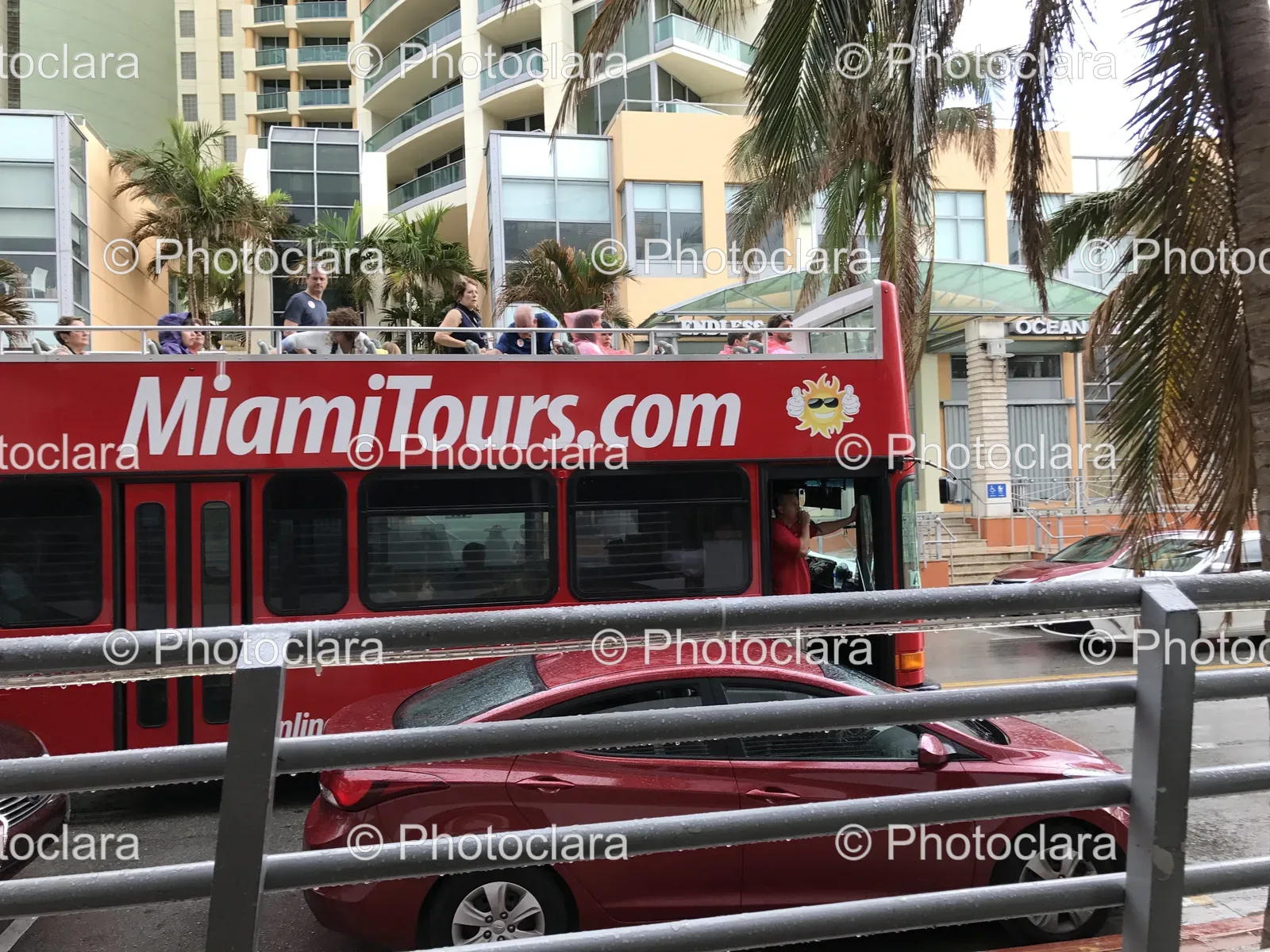 Red-Double-Decker-Bus-with-Tourists-in-Miami.jpg