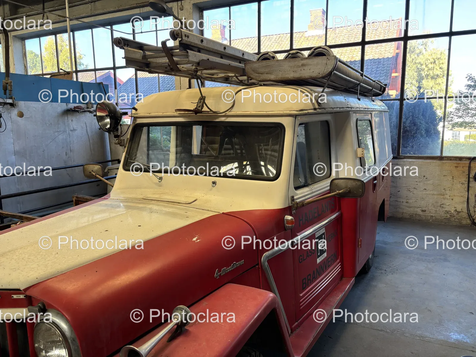 Red-and-White-Car-in-a-Garage.jpg