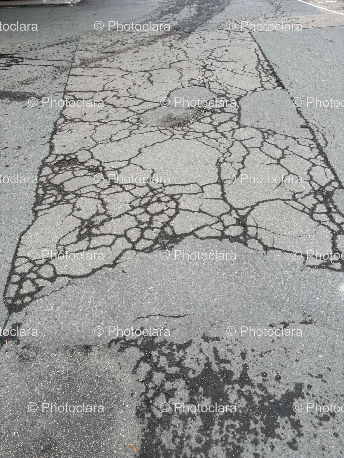 Close-up-of-Asphalt-Road.jpg
