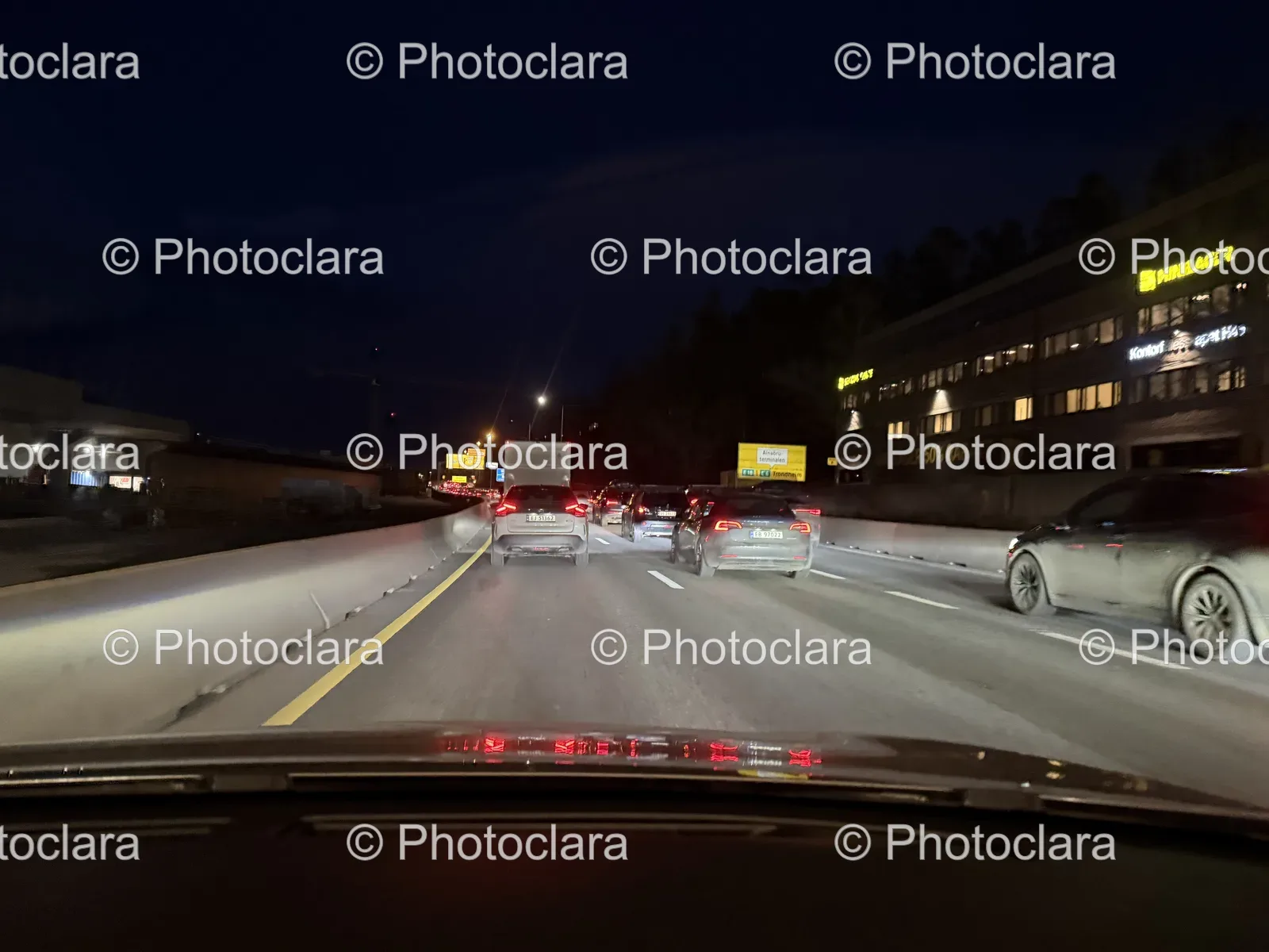 night-drive-car-on-urban-road.jpg