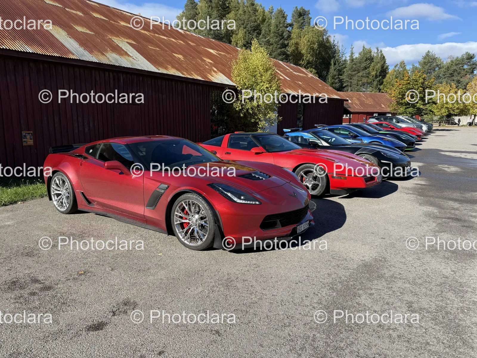 Cars-Parked-in-Row.jpg
