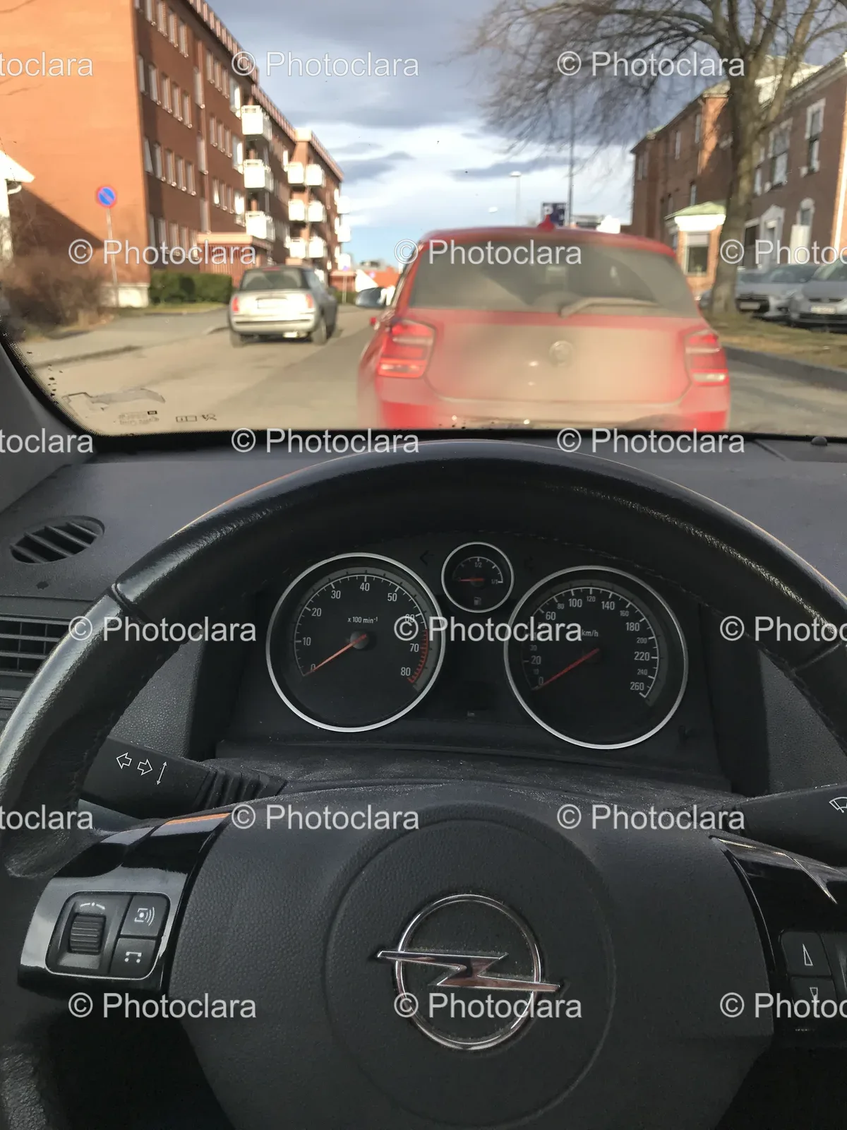 car-steering-wheel-dashboard.jpg