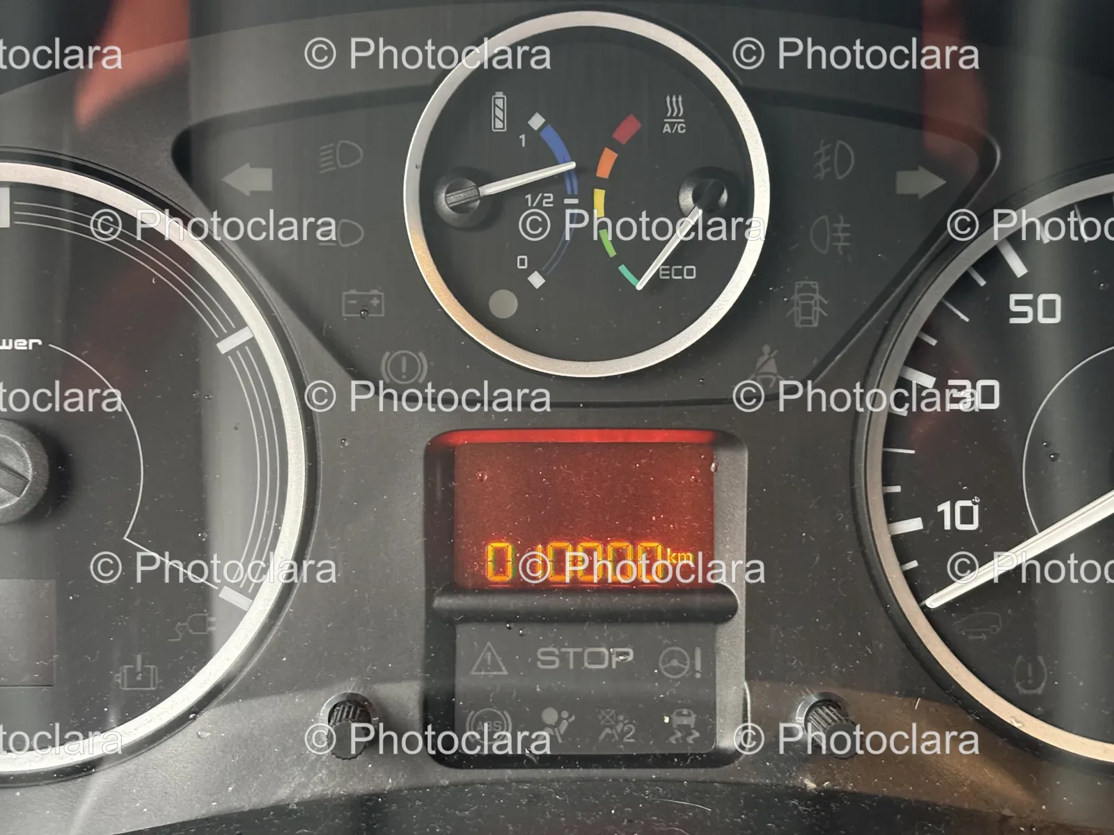 Close-up-Car-Dashboard.jpg