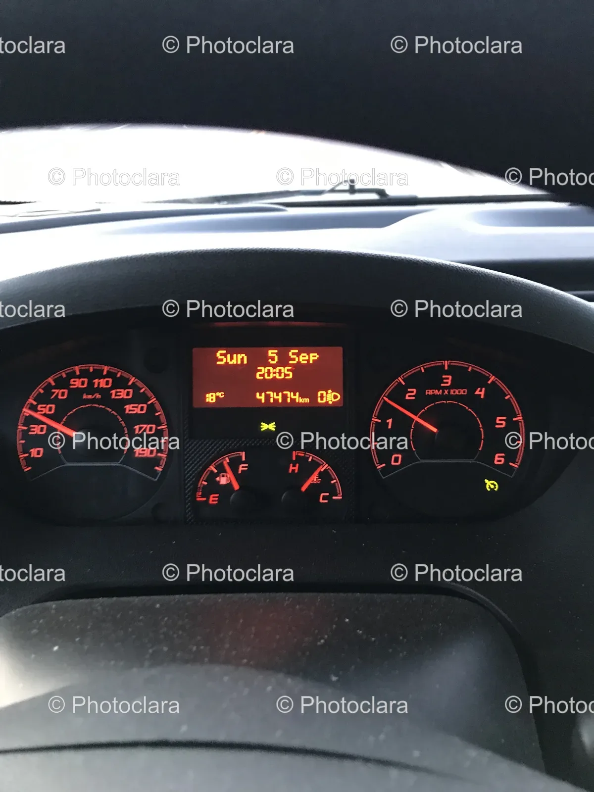 Modern-Car-Dashboard.jpg