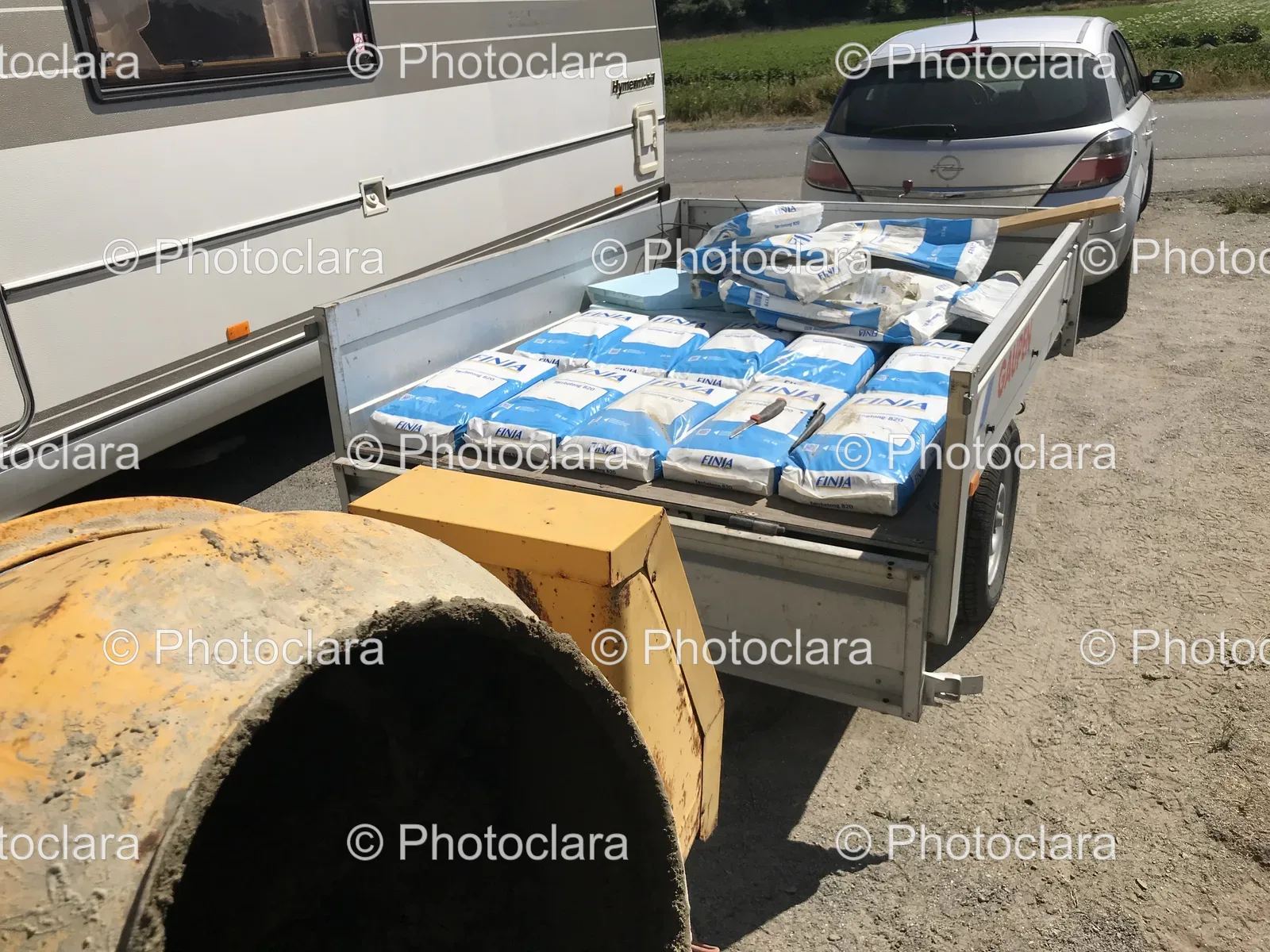 Trailer-Full-of-Cement-Bags.jpg