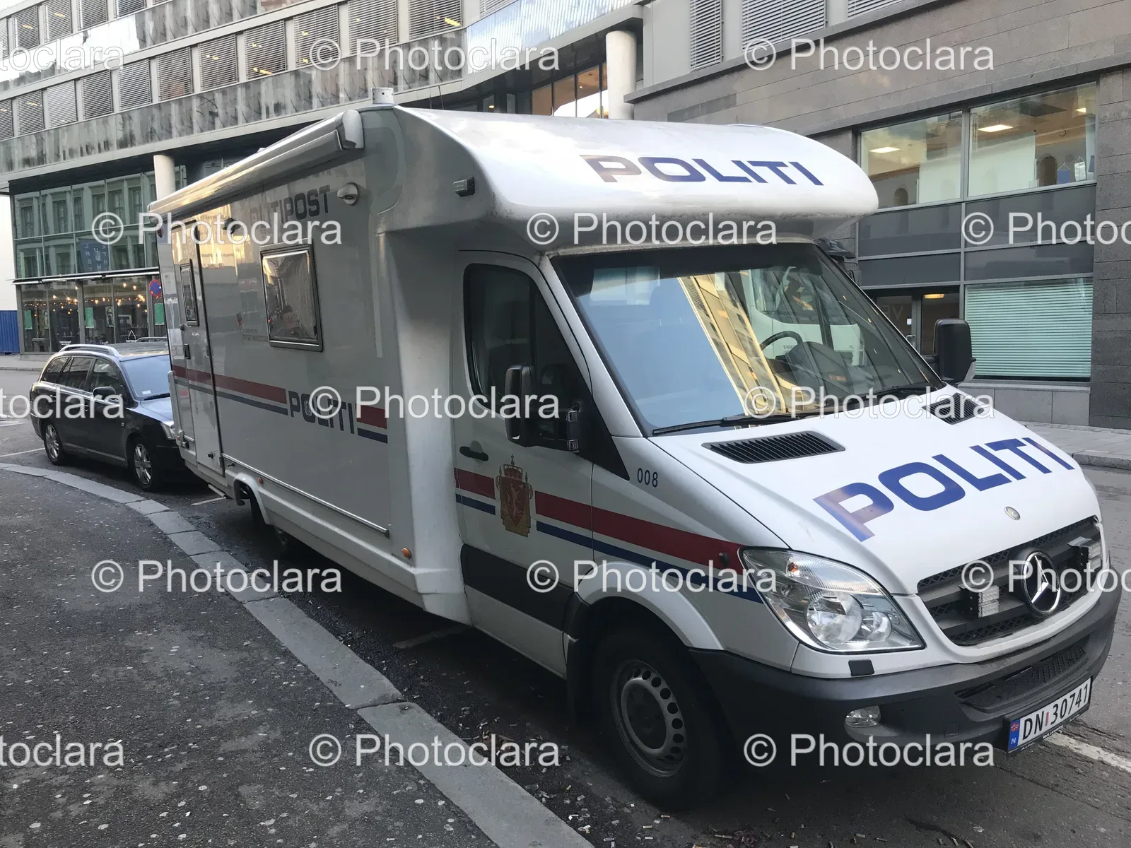 Police-Truck-Parked-on-Side-of-the-Road.jpg