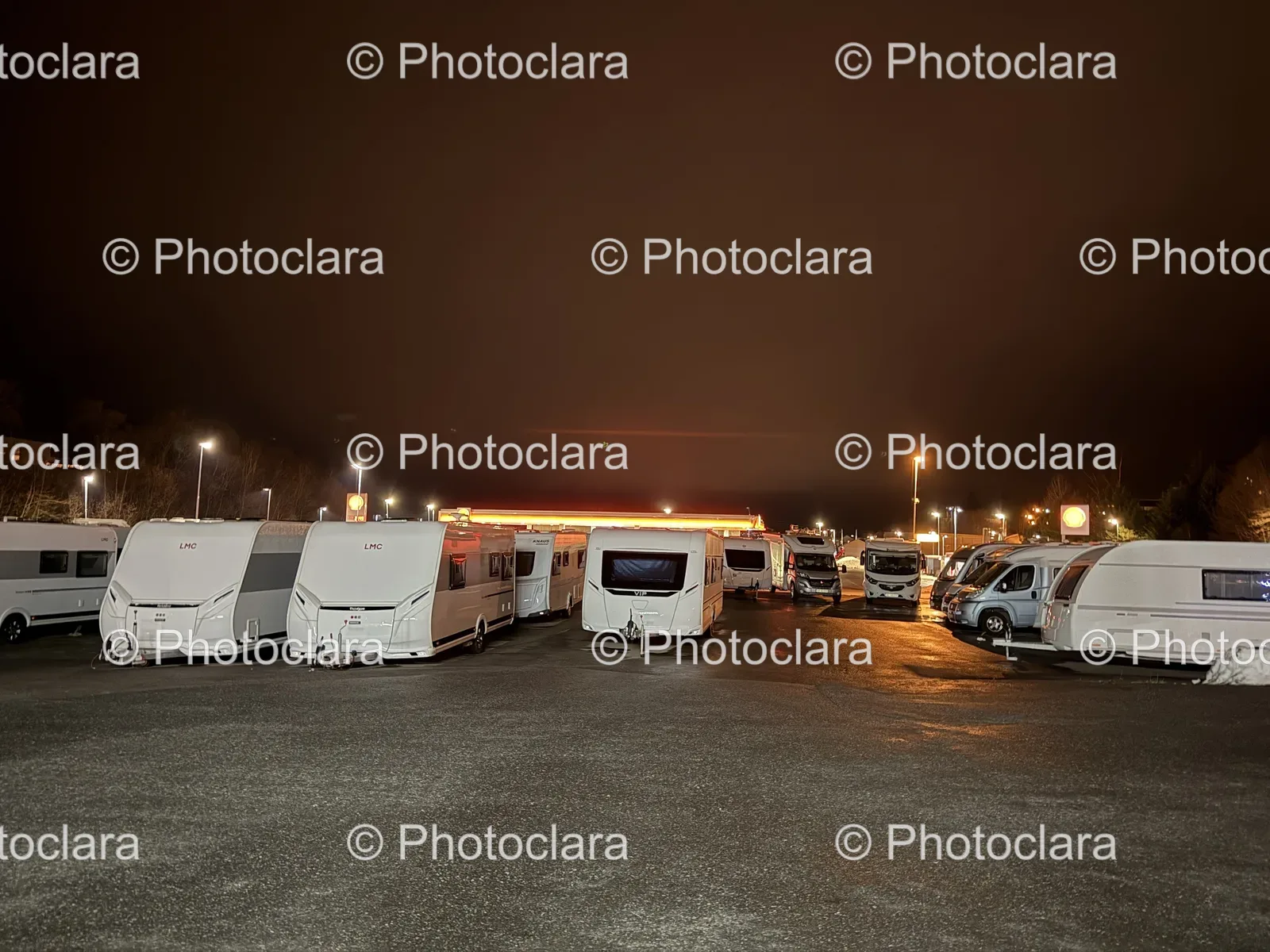 Parked-Trailers-in-Lot.jpg