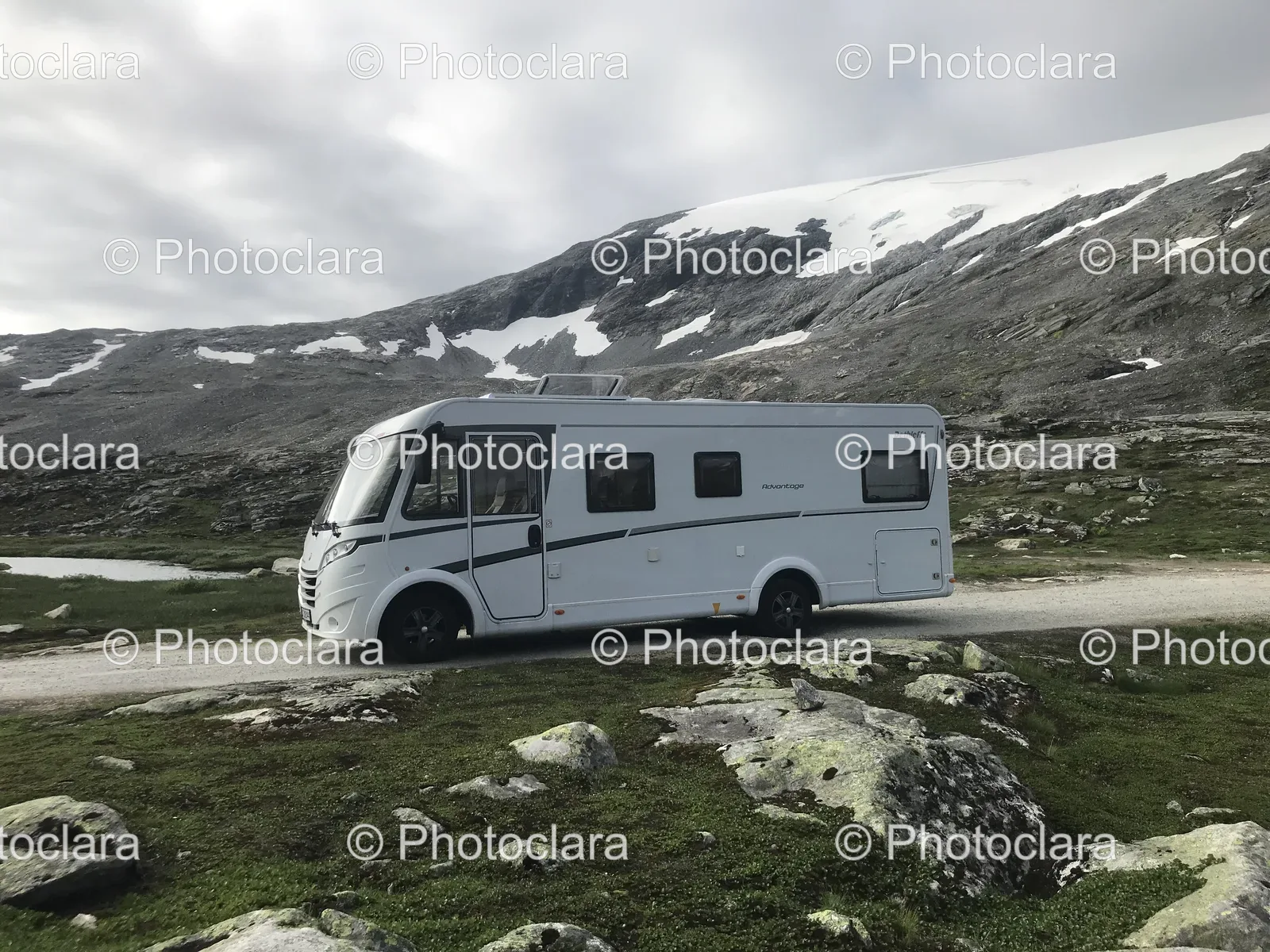 white-RV-Dethleffs-Advantage-scenic-road.jpg