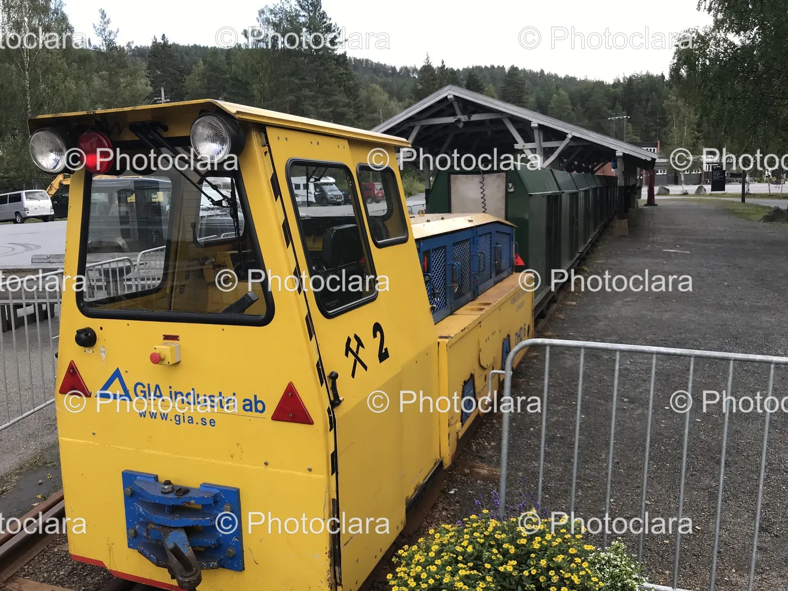 yellow-train-on-the-tracks.jpg