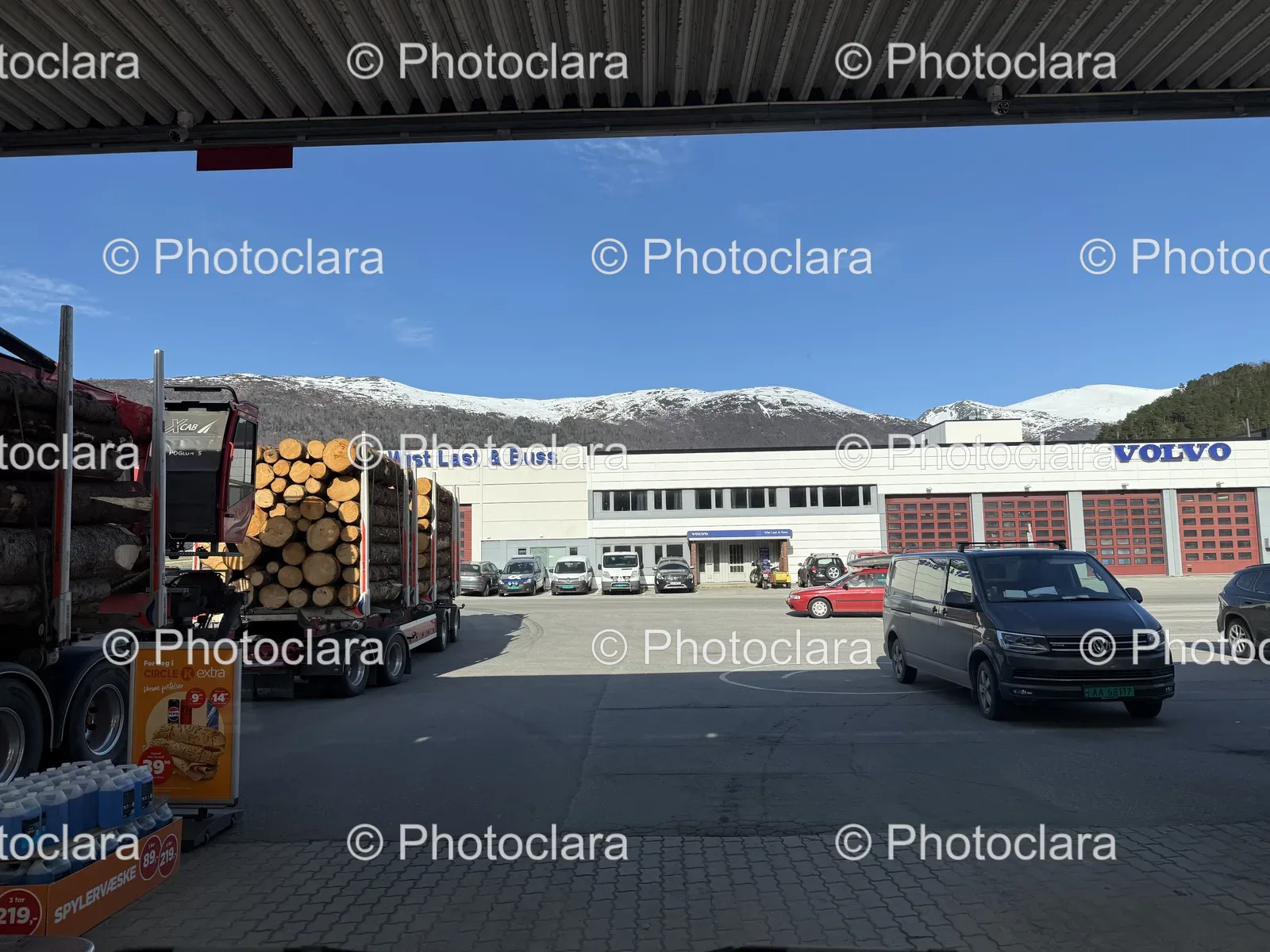 Vehicles-in-Front-of-Building.jpg